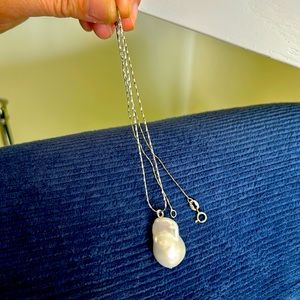 Baroque pearl necklace